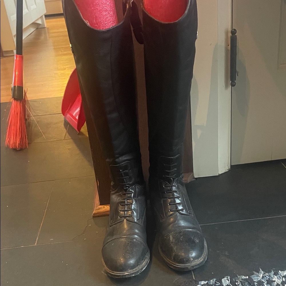 Black Auken field boots